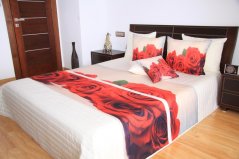 Cuvertură de pat roșu-crem cu model trandafiri roșii