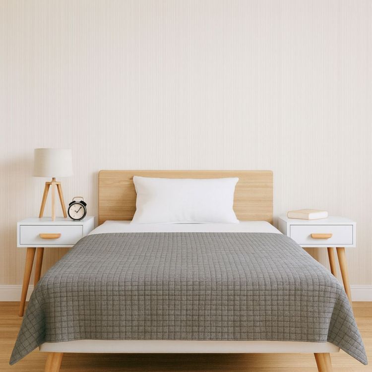 Moderný dekoračný stolík ModernHome