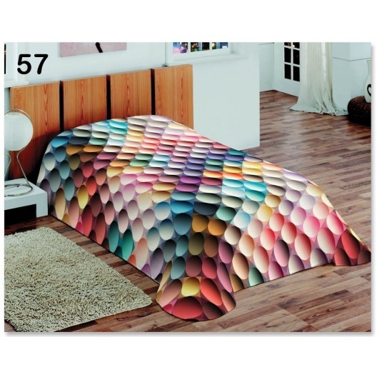 Покривка за легло в хола с цветни топки