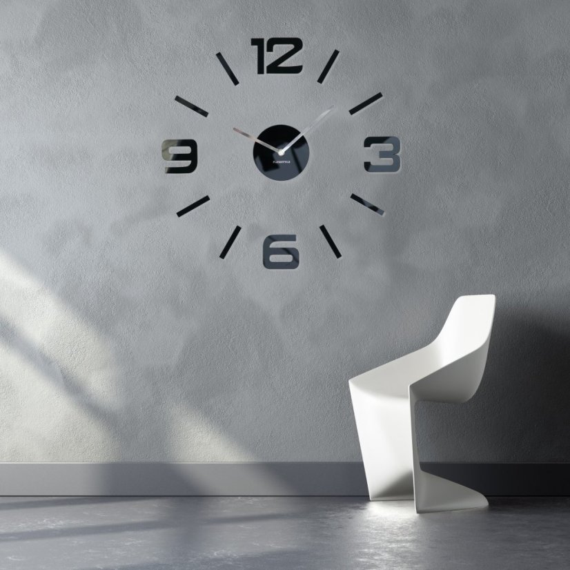 Schwarze Wanduhr groß