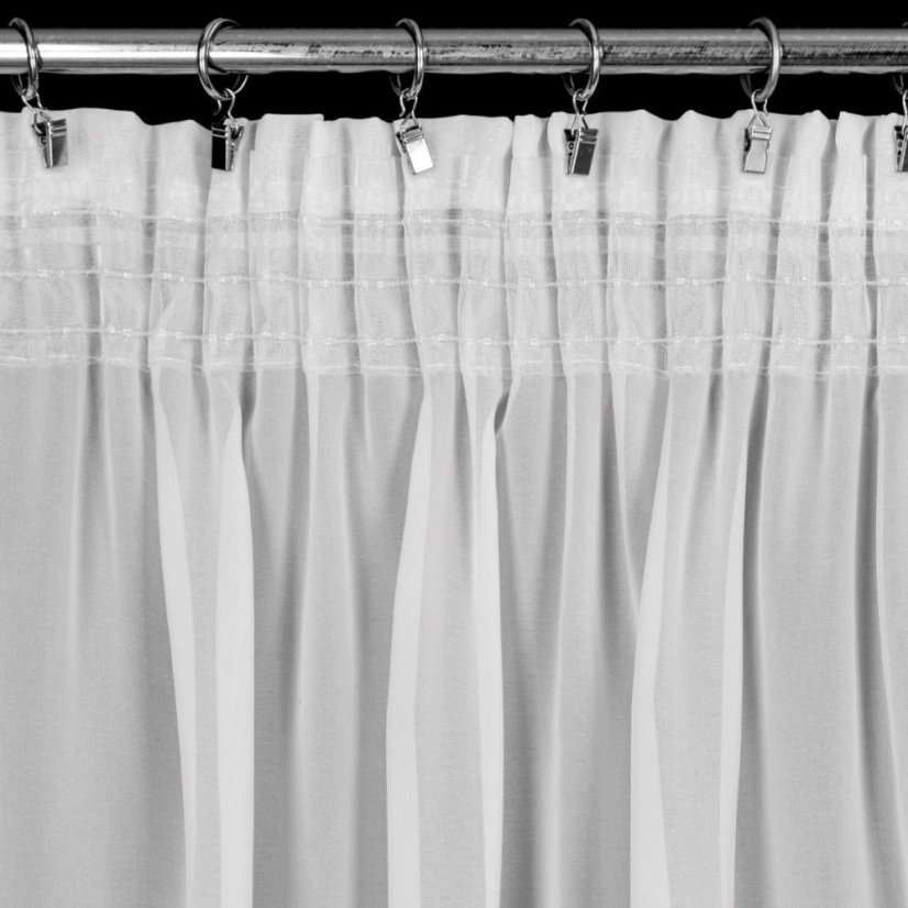Záclona zo šifónu na štipce – ľahkosť a jemnosť pre váš domov