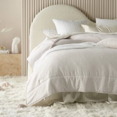 Noemi Bézs színű ágytakaró bojtokkal 220 x 240 cm