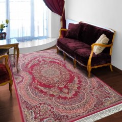 Exklusiver roter Teppich mit schönem Muster