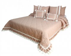 Cuvertura de pat roz antic de epocă în stil romantic