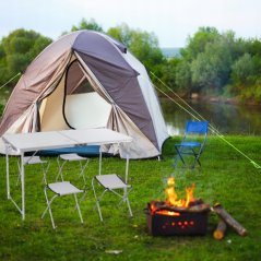 Campingtisch mit 4 Stühlen in weiß