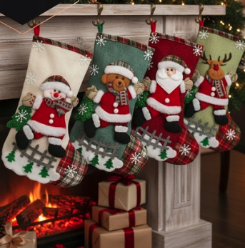 Set decorativ de 4 șosete de Crăciun