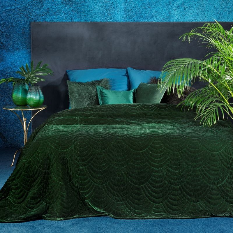 Elegáns smaragdzöld bársony ágytakaró