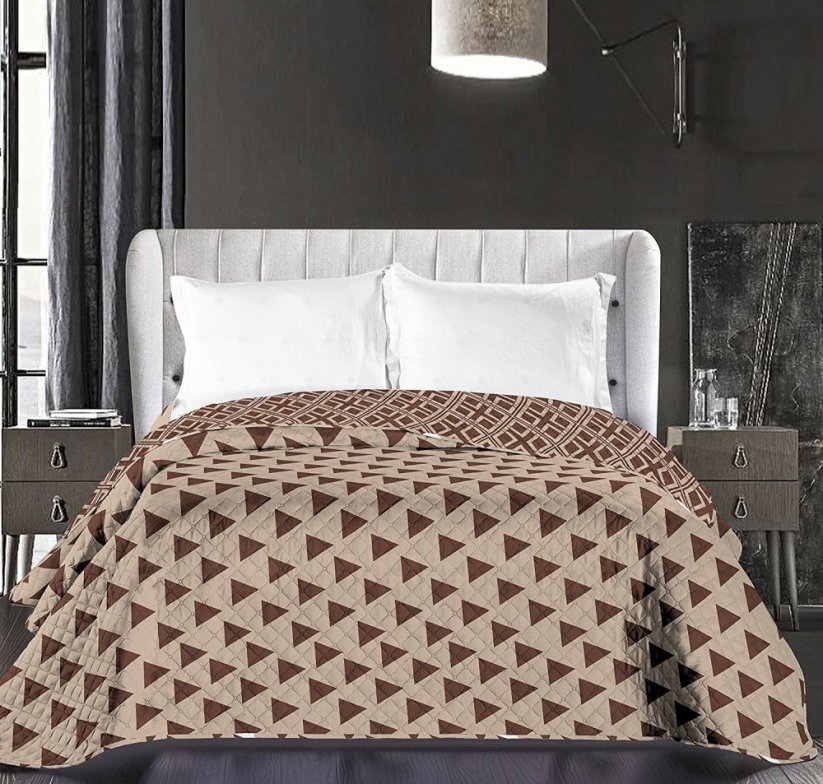 Cuvertură de pat maro modernă pentru un pat dublu
