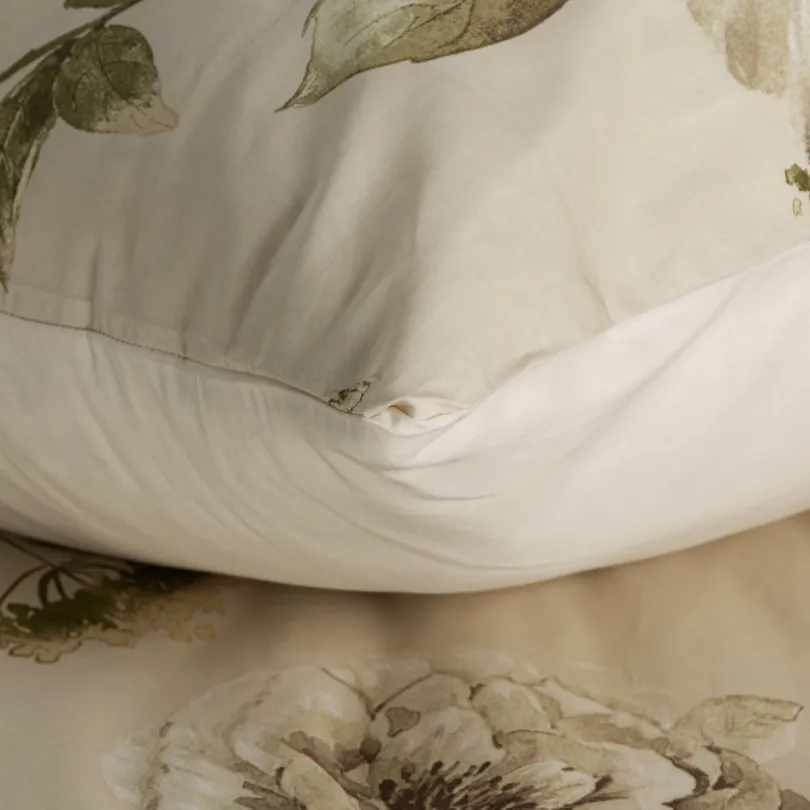 Posteľné obliečky z bavlneného saténu - béžové s kvetmi