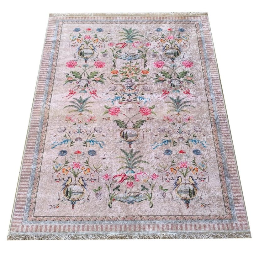 Romantický vintage koberec s botanickým vzorem