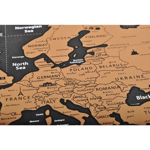 Mappa del mondo da grattare con bandiere 82 x 59 cm + accessori
