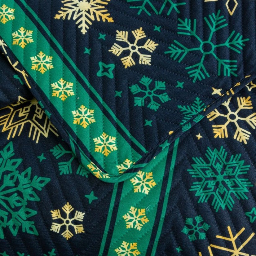 Zöld karácsonyi ágytakaró hópelyhekkel