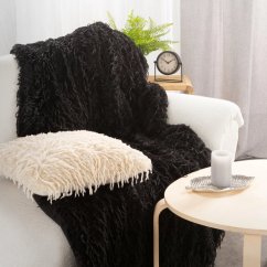 Pătură pufoasă cu căptușeală din fleece - negru