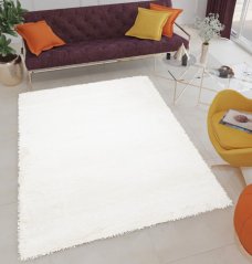 Měkký bílý koberec