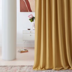 Medově žlutý zatemňující závěs na řasící pásku 140 x 280 cm