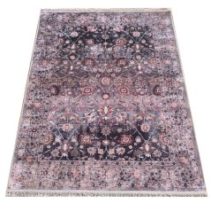 Sodobna orientalska preproga s kratkim kupom