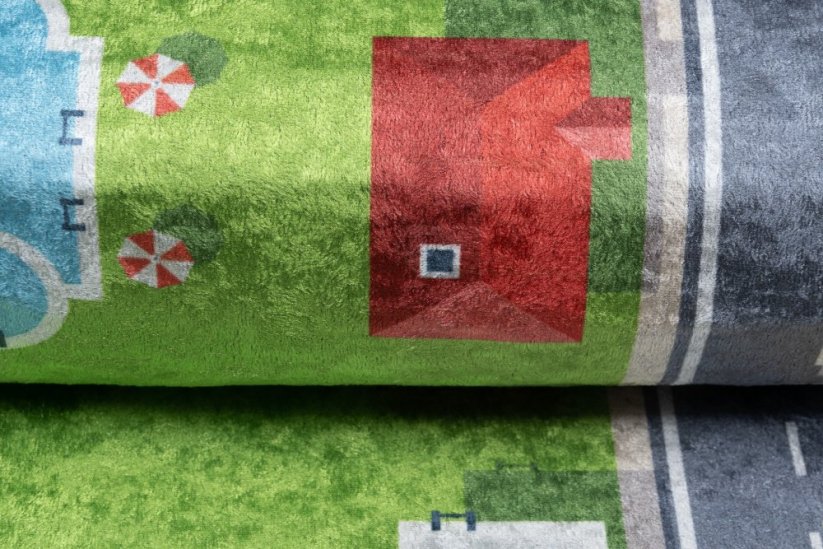 Detský koberec s motívom zeleného mestečka