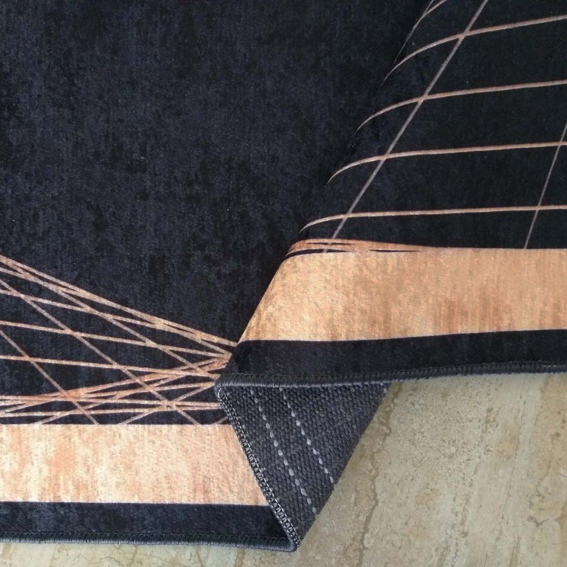 Стилен килим с пискюли и златен мотив