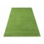 Jednofarebný koberec zelenej farby 