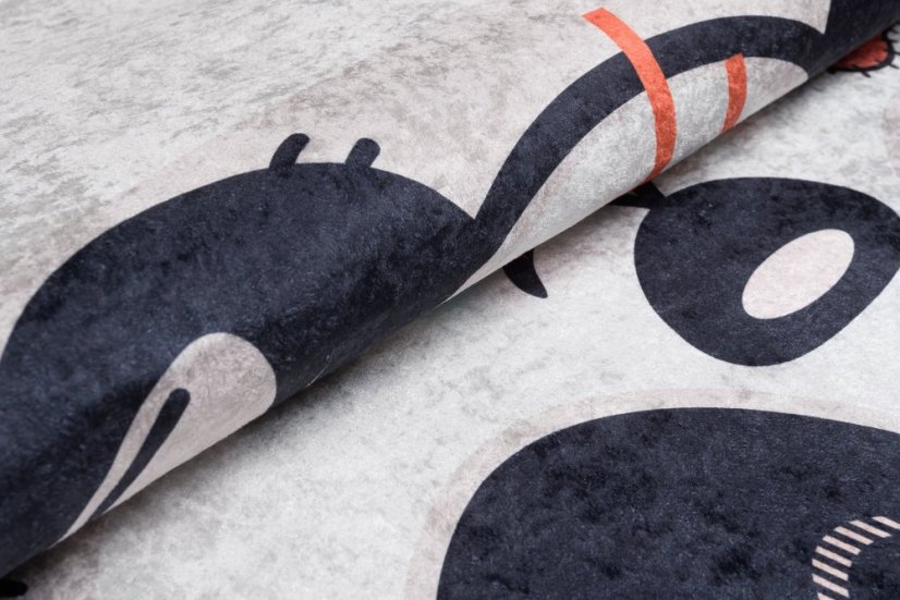 Kinderteppich mit dem Motiv eines niedlichen indischen Pandas