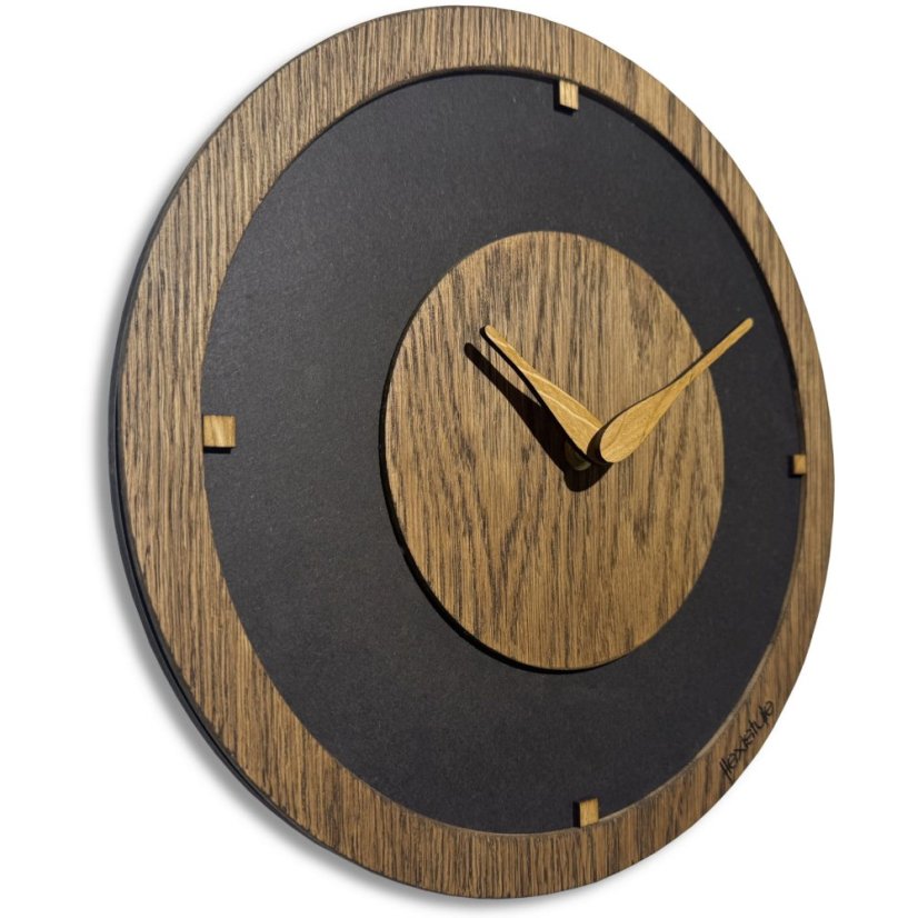 Drevené nástenné hodiny z tmavého dubového dreva Oak Flow – 30 cm
