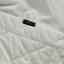 Покривка за легло от лъскаво бяло кадифе