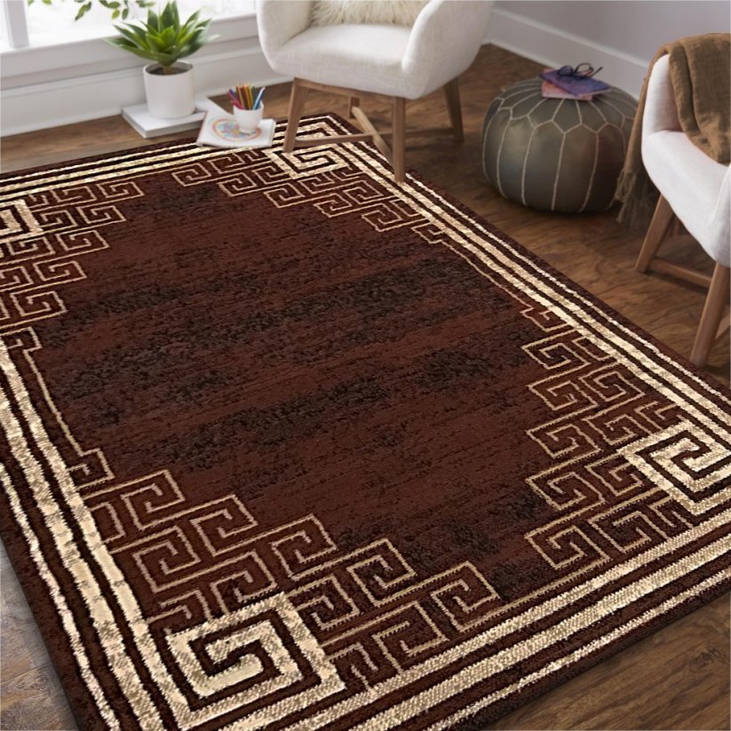 Hnedý vzorovaný koberec v orientálnom štýle