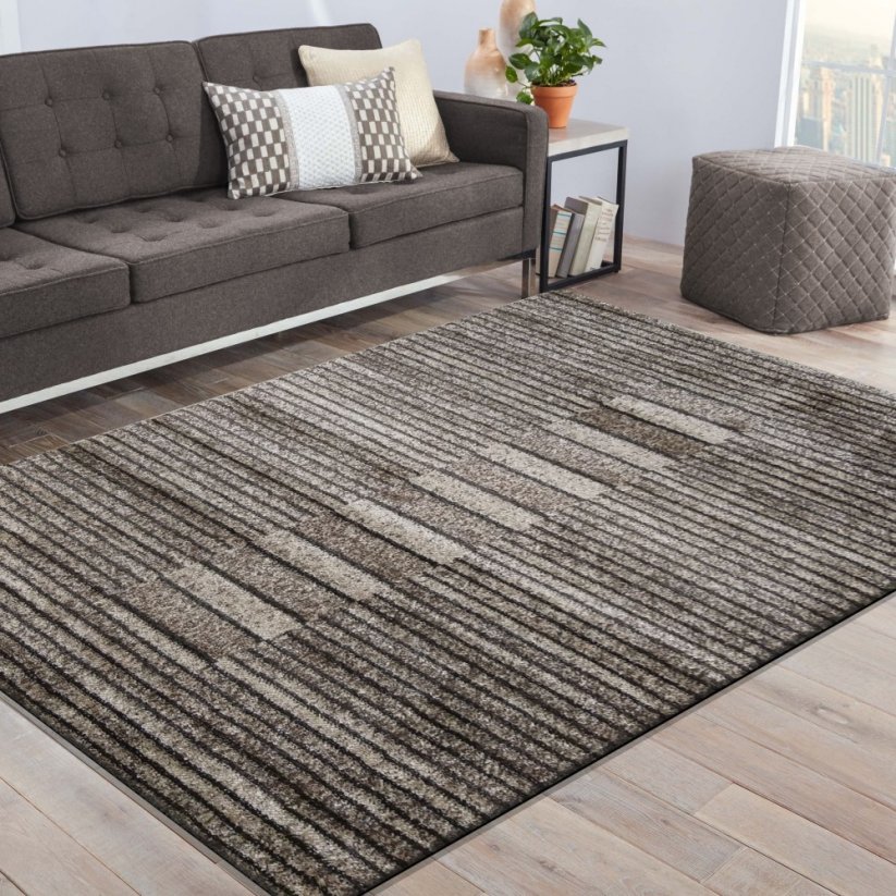 Модерен кафяв килим на райета