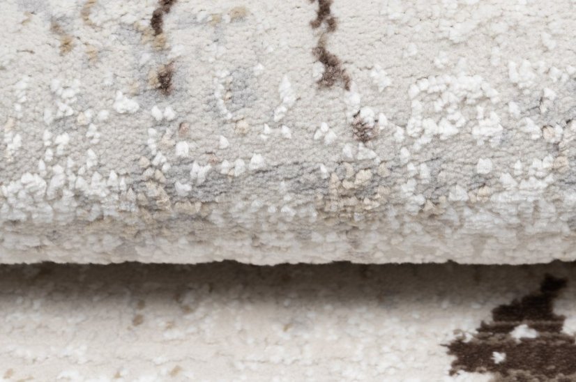 Cremefarbener Vintage-Teppich mit abstraktem Muster