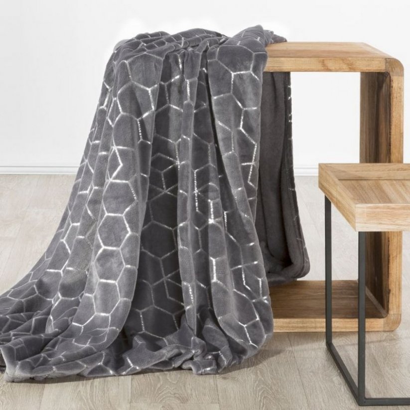 Pătură caldă gri, cu model modern geometric culoarea argintiu