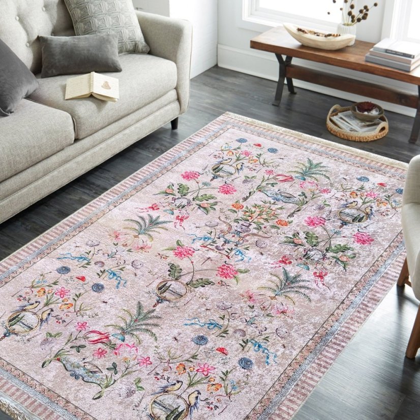 Romantický vintage koberec s botanickým vzorem