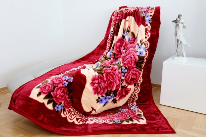 Teplá deka s květinami červené barvy - Rozměr: Šířka: 160 cm | Délka: 210 cm