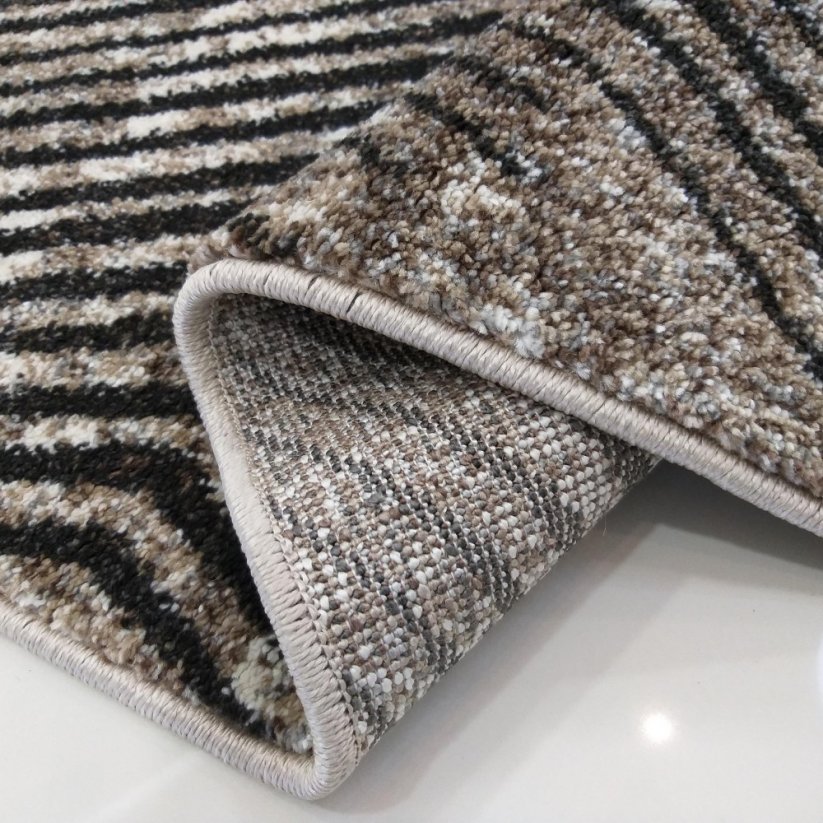 Kvalitný koberec vo futuristickom prevedení do obývačky