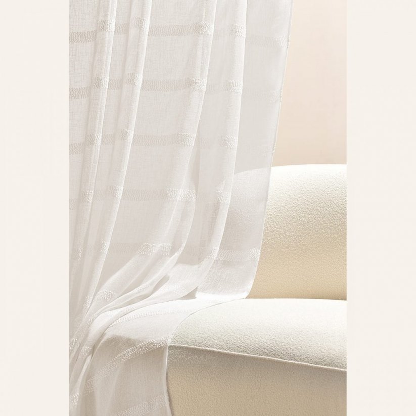Jemne krémová záclona Maura so zavesením na pásku 140 x 250 cm