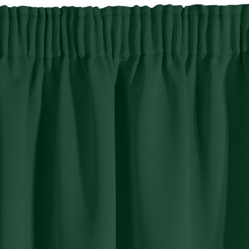 Zelený zatemňovací závěs se zavěšením na kolíčky 135 x 270 cm