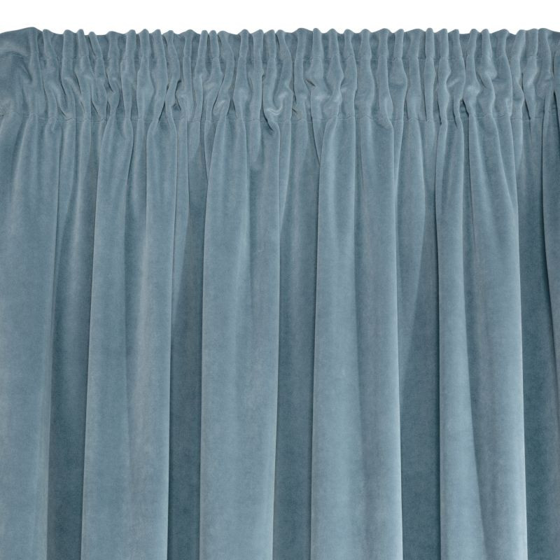 Luksuzna svetlo modra žametna zavesa 140 x 270 cm