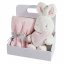 Elegantné darčekové balenie ružová detská deka s hračkou zajačika