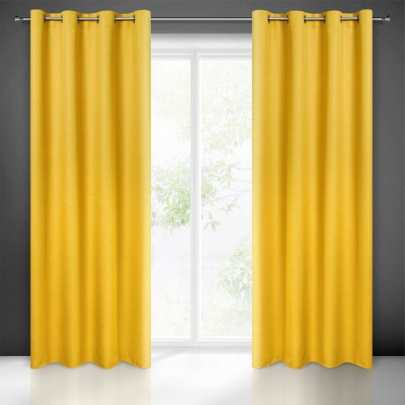 Жълта затъмняваща завеса с окачване на метални халки