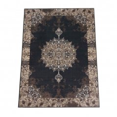 Orientální koberec v černé barvě