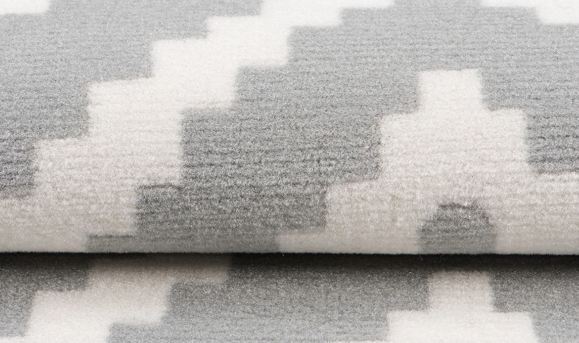 Koberec s moderným vzorom