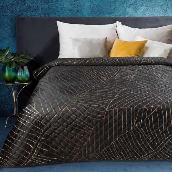 Dizajnový prehoz na posteľ čiernej farby