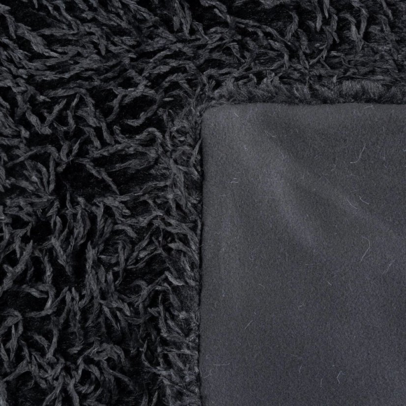 Pătură pufoasă cu căptușeală din fleece - negru