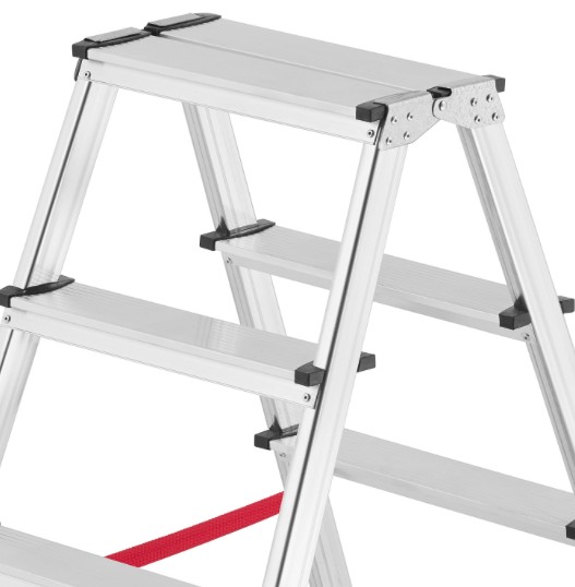 Двустранна алуминиева стълба с пет стъпала