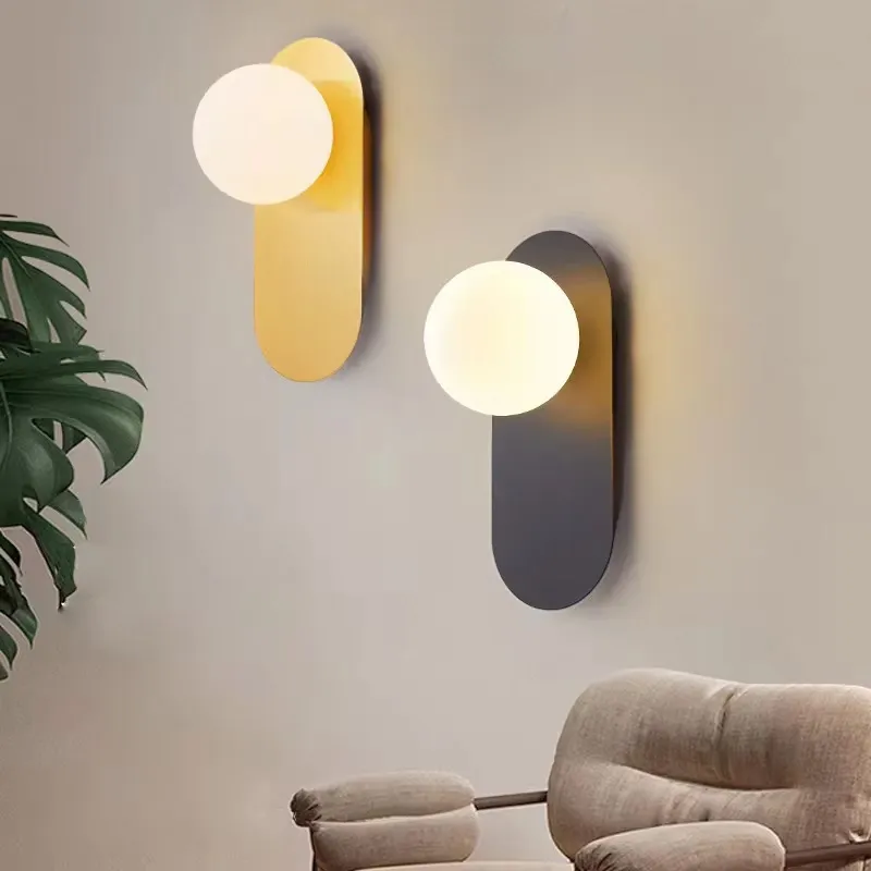 Minimalistična stenska svetilka TOOLIGHT