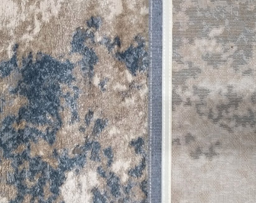 Moderní nadčasový koberec s krásným vzorem
