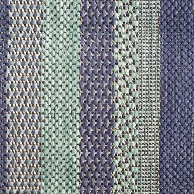 Stilvoller Teppich in marineblauer Farbe