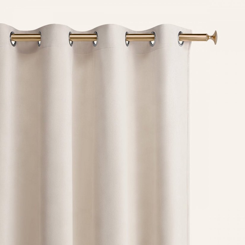 Svetlobéžový velúrový záves Charmy na strieborné kruhy 140 x 250 cm