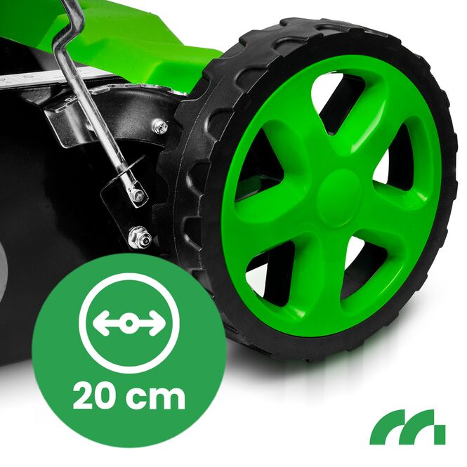 Bencinski prezračevalnik in vertikulator MALTEC MASTERLAWN-OIL4000