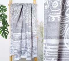 Pamut törölköző rojtokkal - szürke mintás