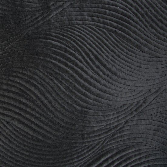 Kvalitetan prošiveni prekrivač u crnoj boji